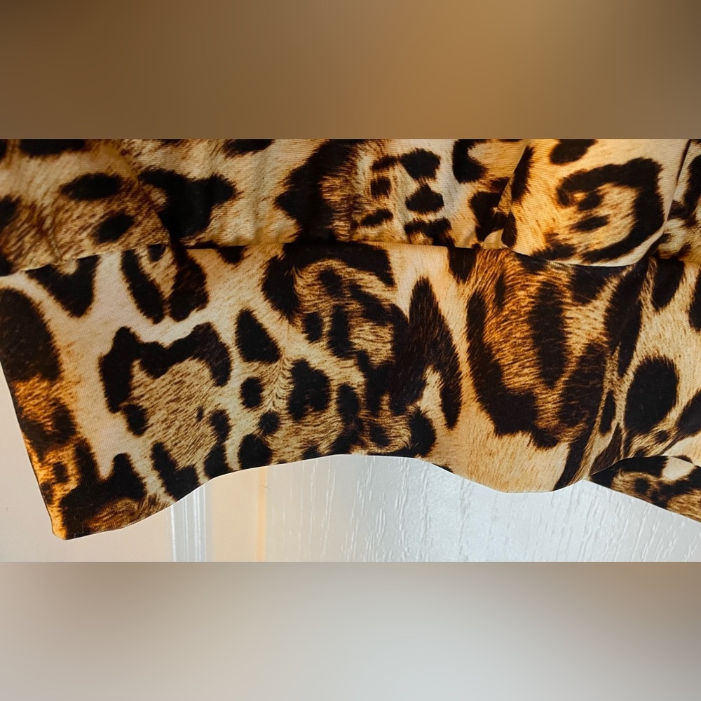 Peck & Peck- Leopard Print Top With Gold Chain St… - image 6